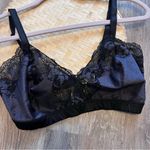 Wacoal  lace affair bralette‎ Photo 2