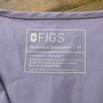 FIGS Technical Collection Scrub Top Size Medium LAVENDER Nurse Doctor Medical Photo 2