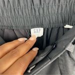 Gap Pleated Front High Rise Belted Crop Pant Photo 5