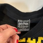 Boxlunch Harry Potter Hufflepuff Seal Black & Yellow Crewneck Sweater Women’s XL Photo 4