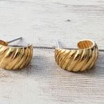 Vintage Earrings for Pierced Ears Dainty Gold Tone Curved Photo 1