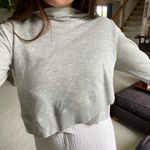 Nux LA Cropped Hoodie Photo 3