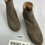 Lucky Brand Womans  Bootie 8 M Tan Vented Pull On Heels Photo 0