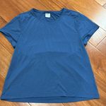 Athleta Air Out Cinch TEE in Blueish Size M Photo 3