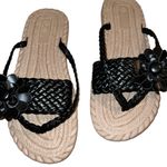 Unbranded cute black flower design strap slip ons! New Tan Size 7.5 Photo 2