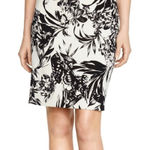 White House | Black Market  Butterfly Forest Print Pencil Skirt Career Wear Size‎ 2 Photo 0
