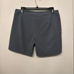 Patagonia  Women’s charcoal Gray Swim Board Shorts Size 8  Photo 3