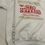 Unisex Sz: M Cup of Noodles White Graphic Print Pullover Kangaroo Pouch Hoodie. Size M Photo 3