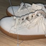 Universal Threads Ingrid Sneakers Photo 1