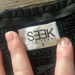 SEEK the Label off shoimder crop top Photo 3