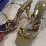Triple threads boutique shoes Gold Size 8.5 Photo 2