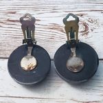 Vintage Clip On Earrings Photo 4