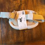 Lole  Beige Fleece Belt Bag 7.5” X 5.25 Zip Up Adjustable Strap Photo 2