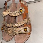 L'ATISTE  by spring step Payokya women's colorful strappy summer sandals Photo 2