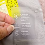 Nautica Light Grey Biker Shorts NWT Small UV Protection Moisture Wicking Pocket Photo 9