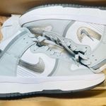 Nike WMNS DUNK HIGH UP 'LIGHT SMOKE GREY' - W5.5 Photo 2