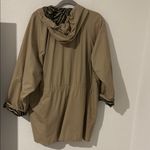 totes Tan and Black Cape Lightweight Design Size no sizes, only measurements in the last photos Photo 2