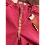 Q2 Premium Denim Women's Medium Straight Cut Bright Pink Jeans NWT Size 4 Photo 10