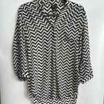 Rue 21  Black and White Chevron Women's Top Photo 0