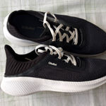 OluKai Island Hopperwomen’s Black and White Sneakers Size 10 Photo 0