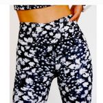 Free People Movement Lose Control Print Leggings NWOT sz sm Black Photo 4