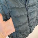 Uniqlo Womens Green Puffer Vest Size XS Travel Lightweight Photo 2