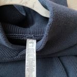 Alo Yoga  Scholar Hooded Sweater Navy L Photo 2
