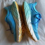 Hoka  Arahi 7 Women’s Sneakers Photo 4