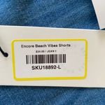 Boutique Encore Jean Shorts Photo 3