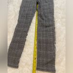 SO  black white plaid pants skinny slacks woman’s size 7 Photo 5