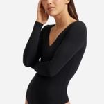 Everlane  Bodysuit Top Womens Size XS Black Long Sleeve V Neck Supima Cotton EUC! Photo 0