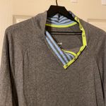 Jason Wu  x Eva Air gray button neck unisex sleep tunic, size large Photo 5