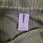 Abound  Sweater Women's Medium Green Long Sleeve Pullover V-Neck Casual Top Photo 3
