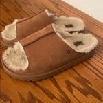 UGG  Greenport Slide Tan Shearling Open-Toe Slippers 9 Photo 3