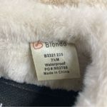 Blondo  Suri waterproof sneakers‎ size 7.5 Photo 5
