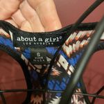 About A Girl  Los Angeles tank top​​​ Photo 3