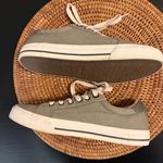 Taos Sneakers with White Laces size 10 wide Gray Photo 7