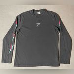 Reebok  Shirt Womens Adult Medium Black Logo Casual Athletic Outdoors Photo 0