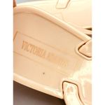 Victoria Adames Valencia Women's Flip Photo 4