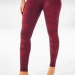 Fabletics  Seamless Floral Rosette Legging Women’s Size Small burgundy maroon Photo 0
