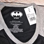 NWT Black Gray Yellow Batman Cape T Shirt Top Size L Size L Photo 5