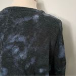 Old Navy Navy Blue Tie Dye Vneck Long Sleeve Top maternity size XL Photo 2