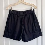 Everlane  • The Easy Short black cotton chino twill pull on high rise Photo 0