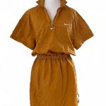 Nike Swoosh 1/4 Zip Woven dress Photo 0