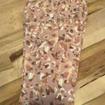 Strut this Camo Workout Leggings - Medium Photo 10