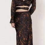 GINIA Set THEA SLIM LINE SKIRT/THEA TIE DETAIL TOP Brown Size M Photo 0