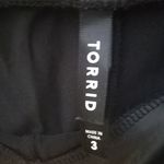 Torrid FINAL MARKDOWN  pleather leggings 3x Photo 4