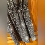 Gap  Printed Dress with Pintuck Detailing Split Neckline Elastic Waist Size Small Photo 4