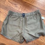 Gap  Green Leaf Print Women's Patch Pocket Shorts Photo 9