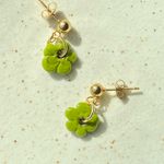 Handmade artisan chunky mini flower glass beads dangle earrings💚 Photo 4